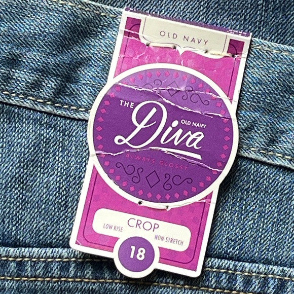NWT OLD NAVY The Diva Cotton Denim Crop Jeans Plus Size 18 - Picture 1 of 8
